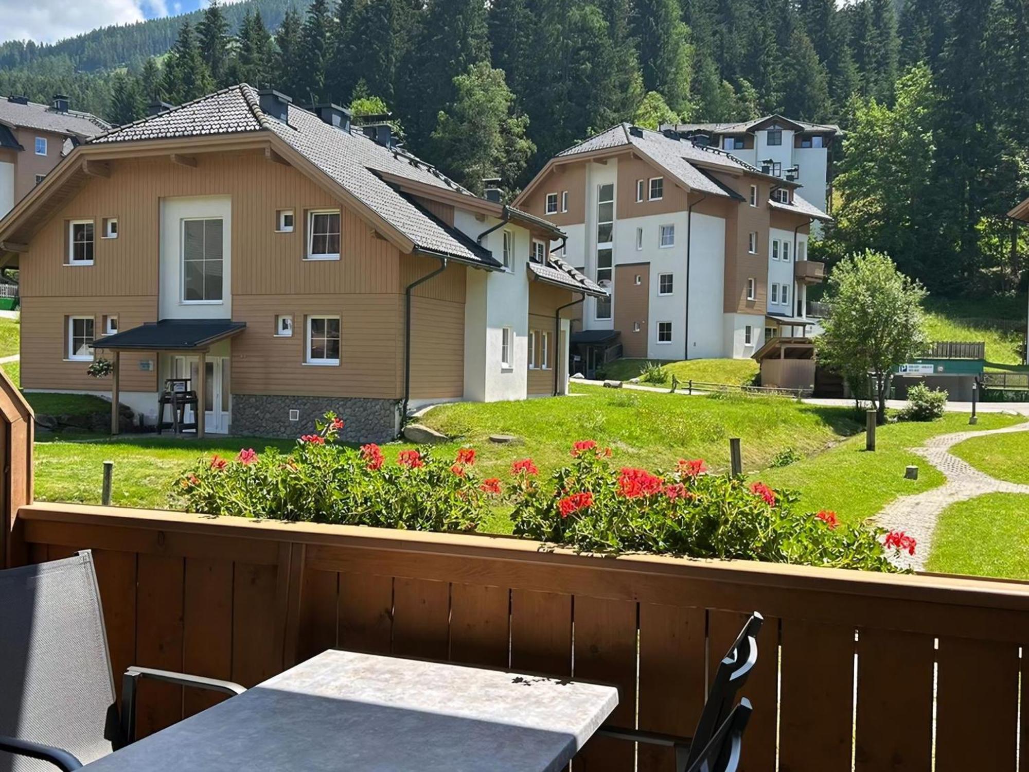 Hotel Landal Bad Kleinkirchheim Exterior foto